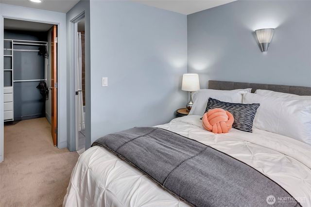 9204 SE 33rd Place, Mercer Island, WA 98040