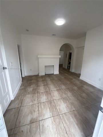 1112 NW 5th St 1110, Miami, FL 33128