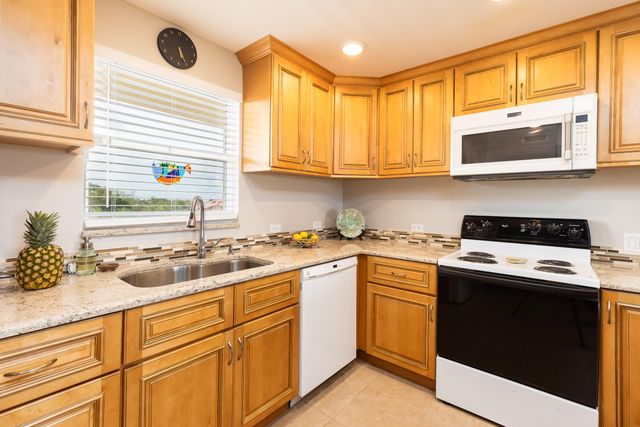 200 Wrenn Street 404, Plantation Key, FL 33070