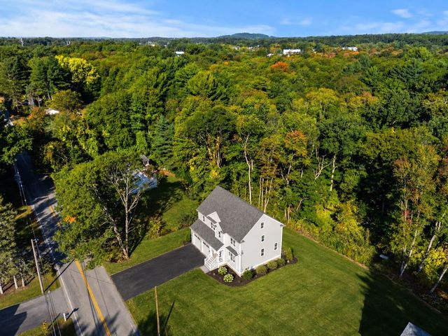 160 Vale St, Tewksbury, MA 01876