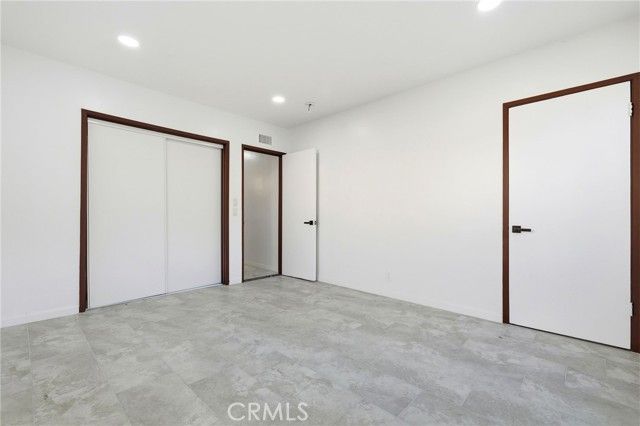 18114 Schoenborn, Northridge (los Angeles), CA 91325