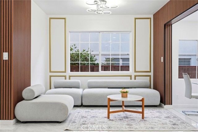 18114 Schoenborn, Northridge (los Angeles), CA 91325