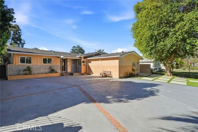 18114 Schoenborn, Northridge (los Angeles), CA 91325