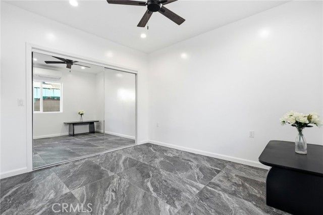 18114 Schoenborn, Northridge (los Angeles), CA 91325