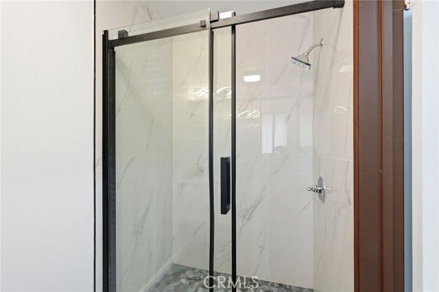 18114 Schoenborn, Northridge (los Angeles), CA 91325