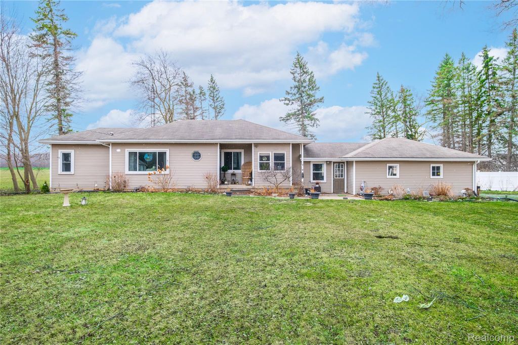 2375 W Mount Morris Road, Mt. Morris Township, MI 48458