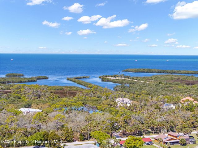 8601 Old Post Road, Port Richey, FL 34668