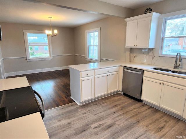 310 N 5th Street, Smithfield, NC 27577