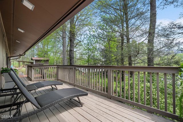 150 Hollow Road, Cosby, TN 37722