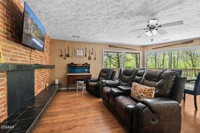 150 Hollow Road, Cosby, TN 37722