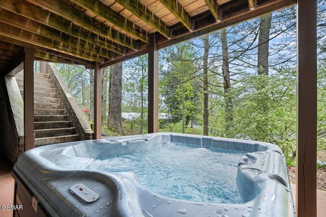 150 Hollow Road, Cosby, TN 37722