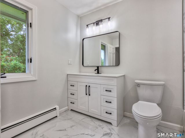 4 Bayview Circle, Watertown, CT 06795