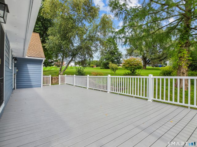 4 Bayview Circle, Watertown, CT 06795