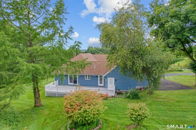 4 Bayview Circle, Watertown, CT 06795