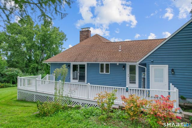 4 Bayview Circle, Watertown, CT 06795