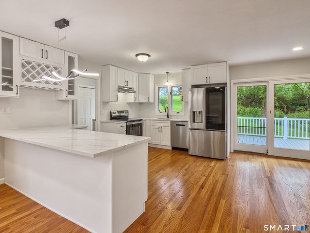 4 Bayview Circle, Watertown, CT 06795