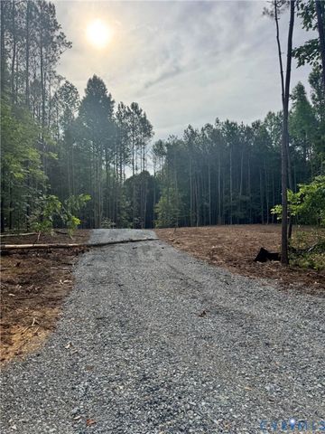 11355 New Town Rd, New Kent, VA 23124