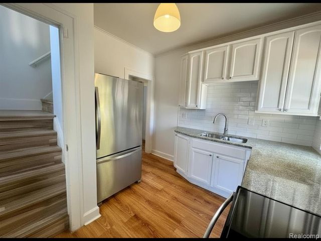 240 Pearson Street, Fenton, MI 48220