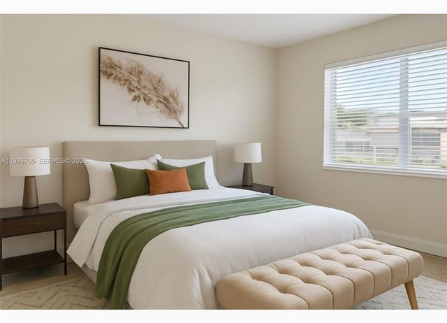 3050 NE 16th Ave 407, Oakland Park, FL 33334