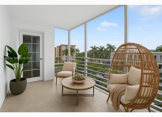 3050 NE 16th Ave 407, Oakland Park, FL 33334