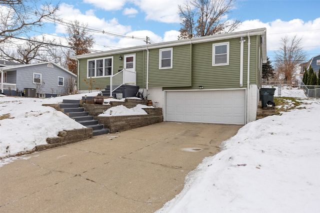 2603 Falcon Drive NE, Cedar Rapids, IA 52403