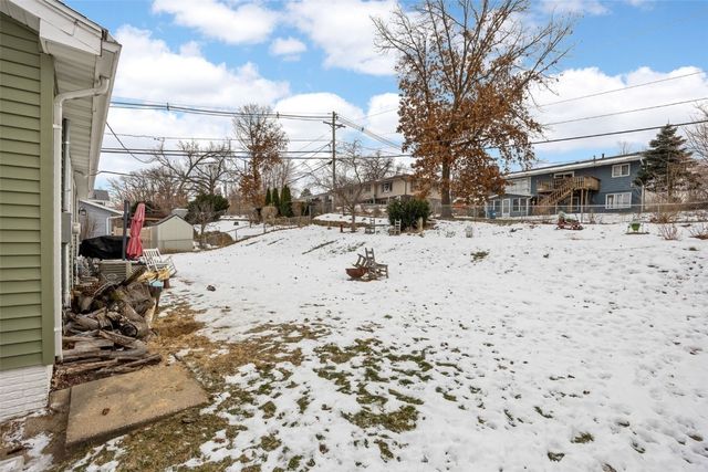 2603 Falcon Drive NE, Cedar Rapids, IA 52403