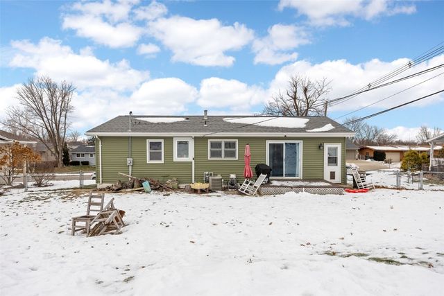 2603 Falcon Drive NE, Cedar Rapids, IA 52403