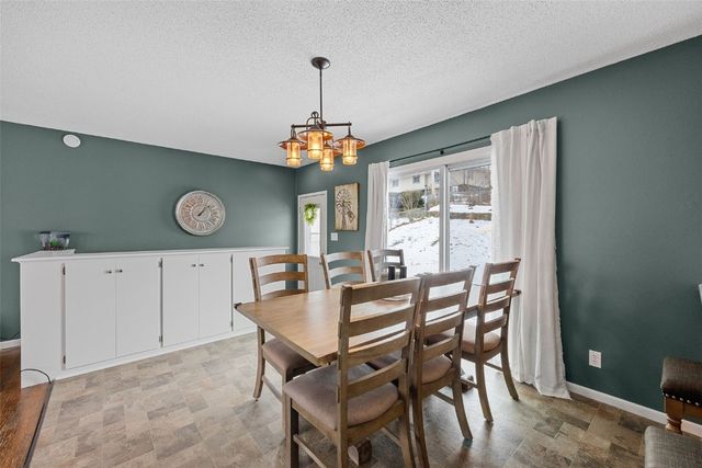 2603 Falcon Drive NE, Cedar Rapids, IA 52403