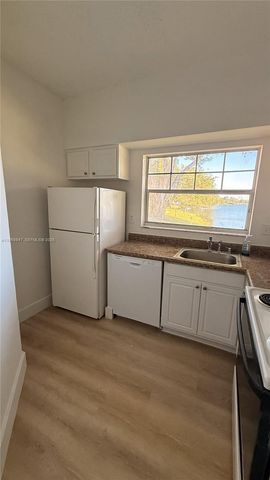 2301 NW 96th Ter 16N, Pembroke Pines, FL 33024