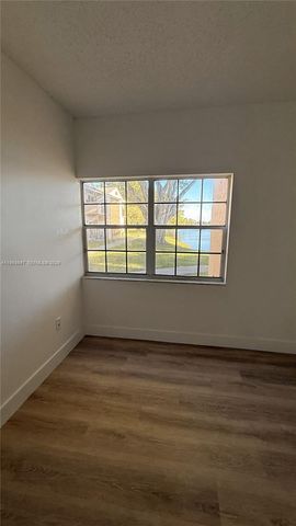 2301 NW 96th Ter 16N, Pembroke Pines, FL 33024