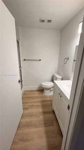 2301 NW 96th Ter 16N, Pembroke Pines, FL 33024