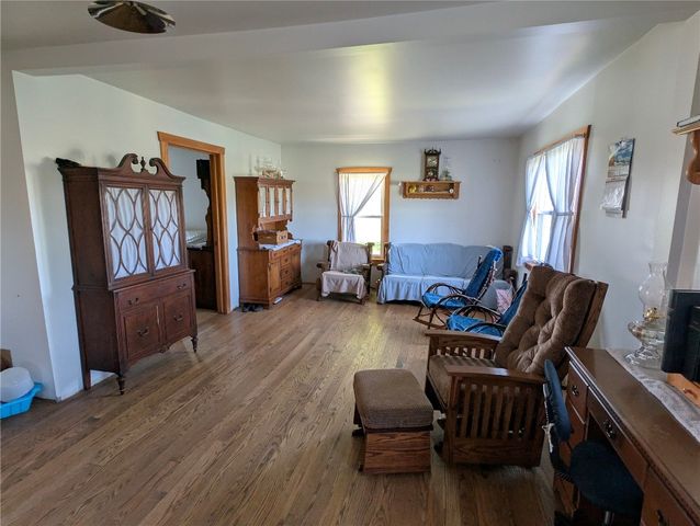 15916 AIRPORT Road, Linesville, PA 16424