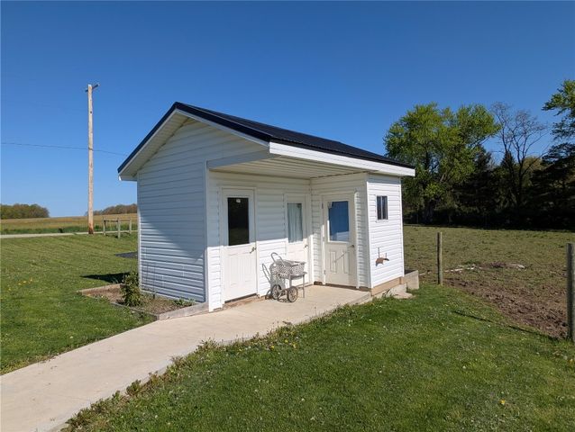 15916 AIRPORT Road, Linesville, PA 16424