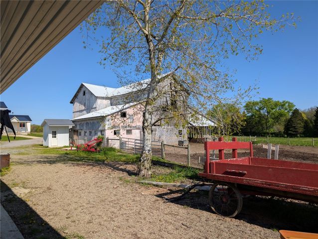 15916 AIRPORT Road, Linesville, PA 16424