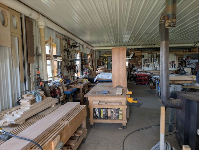 15916 AIRPORT Road, Linesville, PA 16424