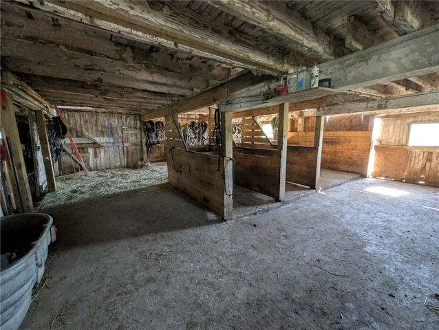 15916 AIRPORT Road, Linesville, PA 16424