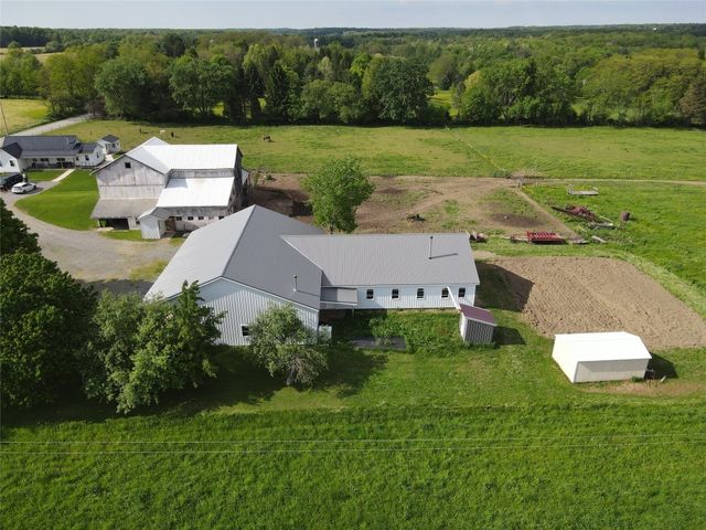 15916 AIRPORT Road, Linesville, PA 16424