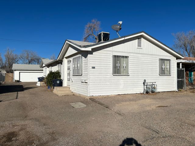 4717 Gibson Boulevard SE, Albuquerque, NM 87108