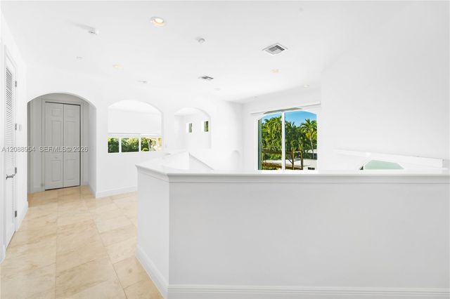 1490 Cleveland Road, Miami Beach, FL 33141