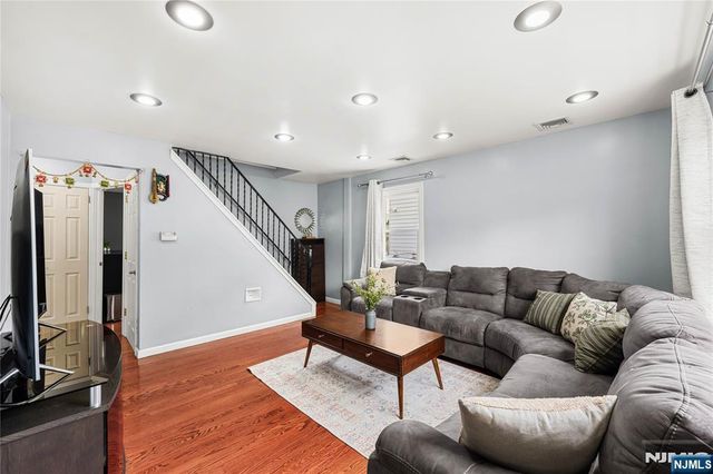 50 Ernest Street, Nutley, NJ 07110