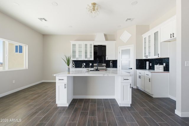 38253 W MISSOURI Avenue, Tonopah, AZ 85354