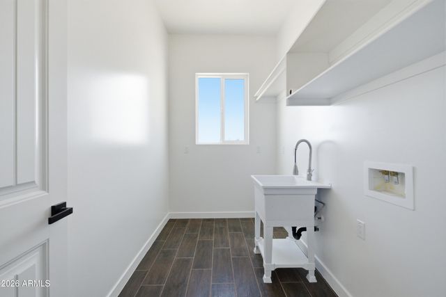 38253 W MISSOURI Avenue, Tonopah, AZ 85354