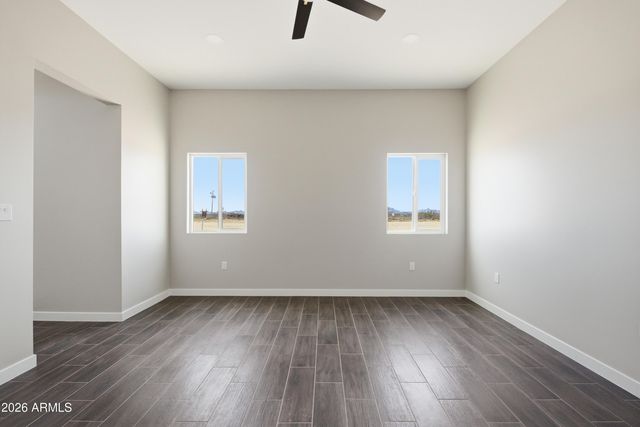 38253 W MISSOURI Avenue, Tonopah, AZ 85354