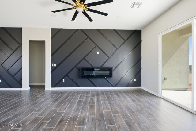 38253 W MISSOURI Avenue, Tonopah, AZ 85354