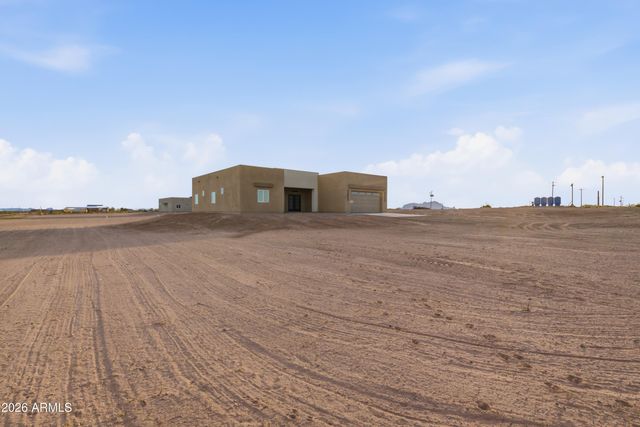 38253 W MISSOURI Avenue, Tonopah, AZ 85354