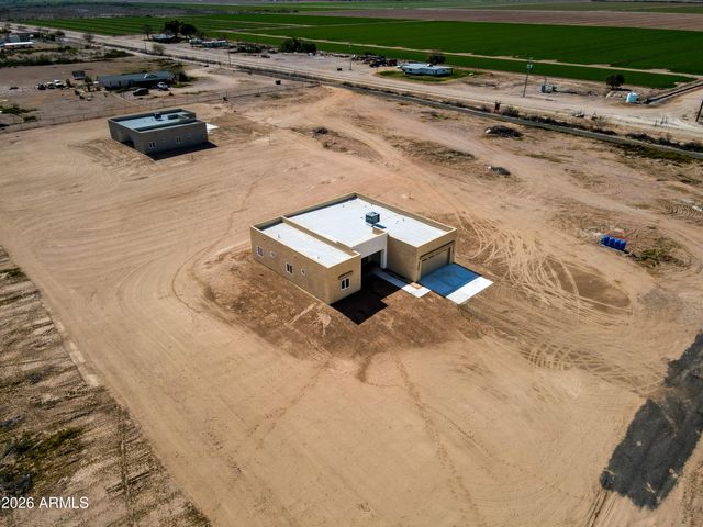 38253 W MISSOURI Avenue, Tonopah, AZ 85354