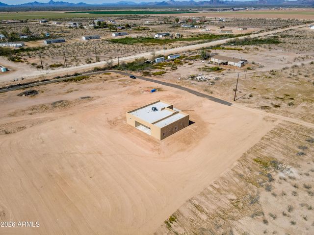 38253 W MISSOURI Avenue, Tonopah, AZ 85354