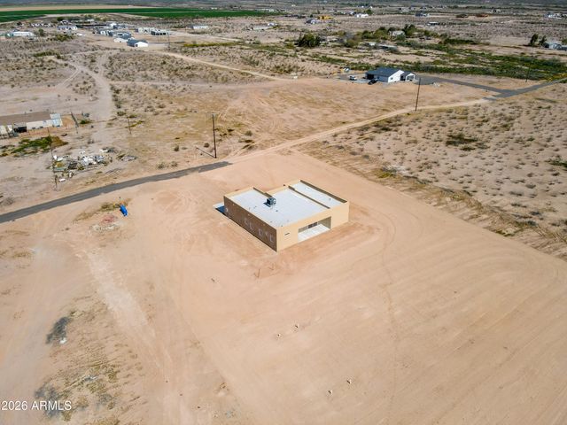 38253 W MISSOURI Avenue, Tonopah, AZ 85354