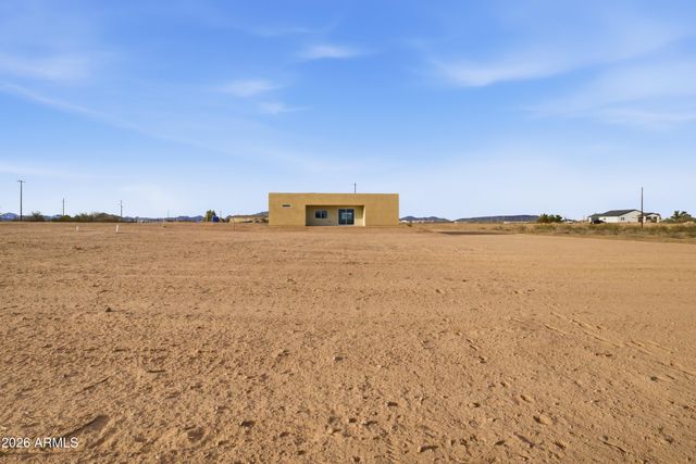 38253 W MISSOURI Avenue, Tonopah, AZ 85354