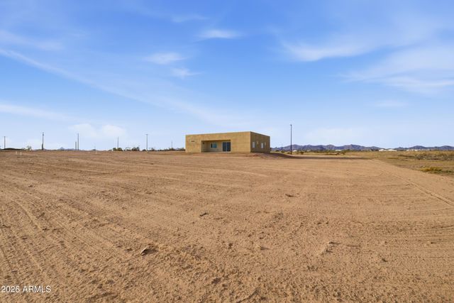 38253 W MISSOURI Avenue, Tonopah, AZ 85354